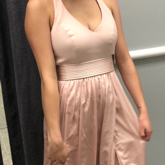 Vera Wang v-neck halter gown - Picture 5 of 5